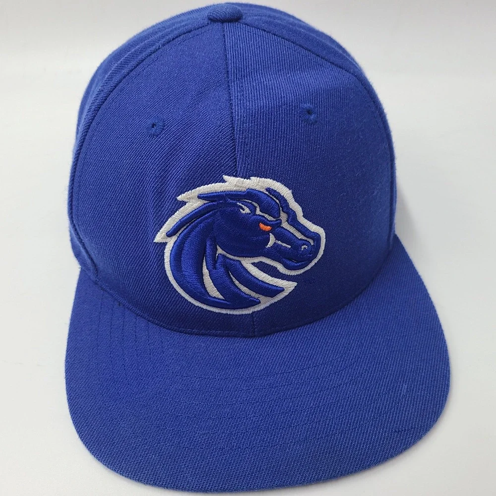 Boise State Broncos Hat Fitted 7 3/8 Top of the World Blue NCAA Wool Blend Men‎
